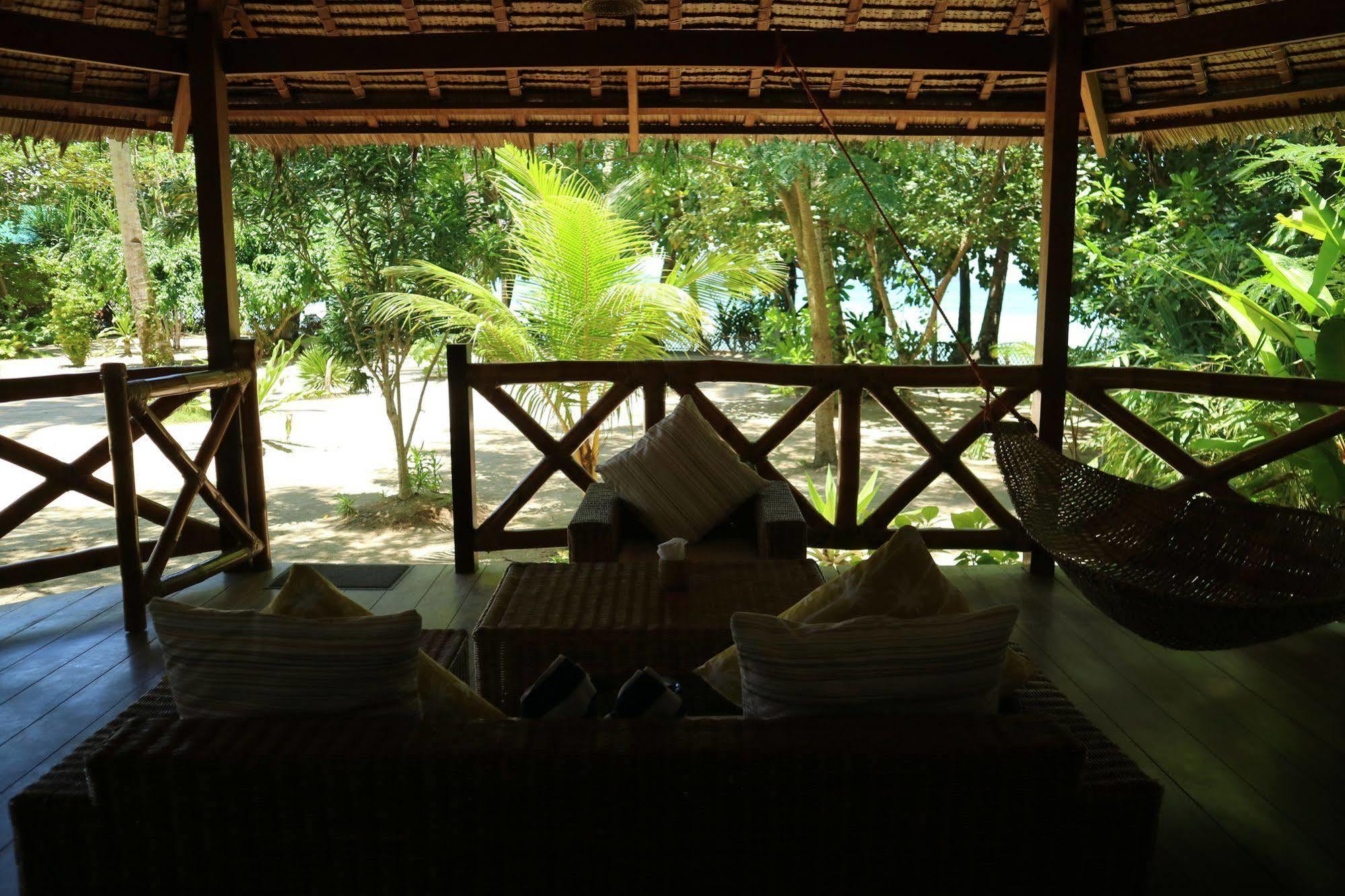 El Nido Mahogany Beach Экстерьер фото